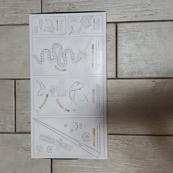 Harry Potter Coding Kit Build a Coding Wand - Picture 2 of 3